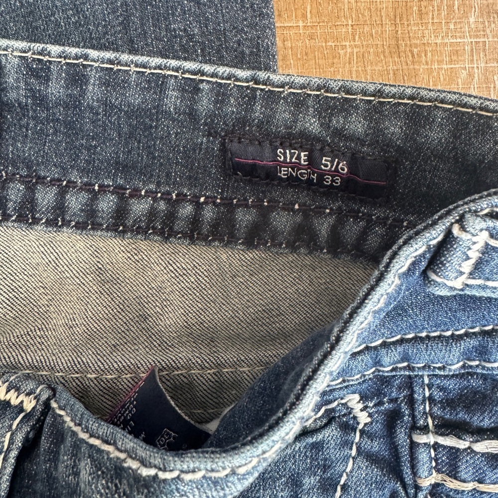 Vigoss Women's Denim Straight Leg Jeans - Picture 6 of 6